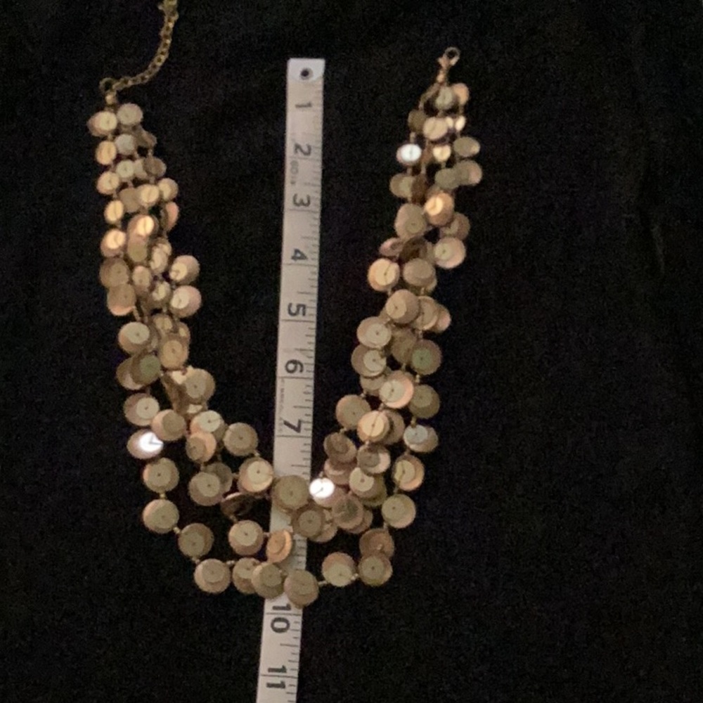 🎉 Fun & Festive All-Season Necklace 🎉 - Picture 6 of 6